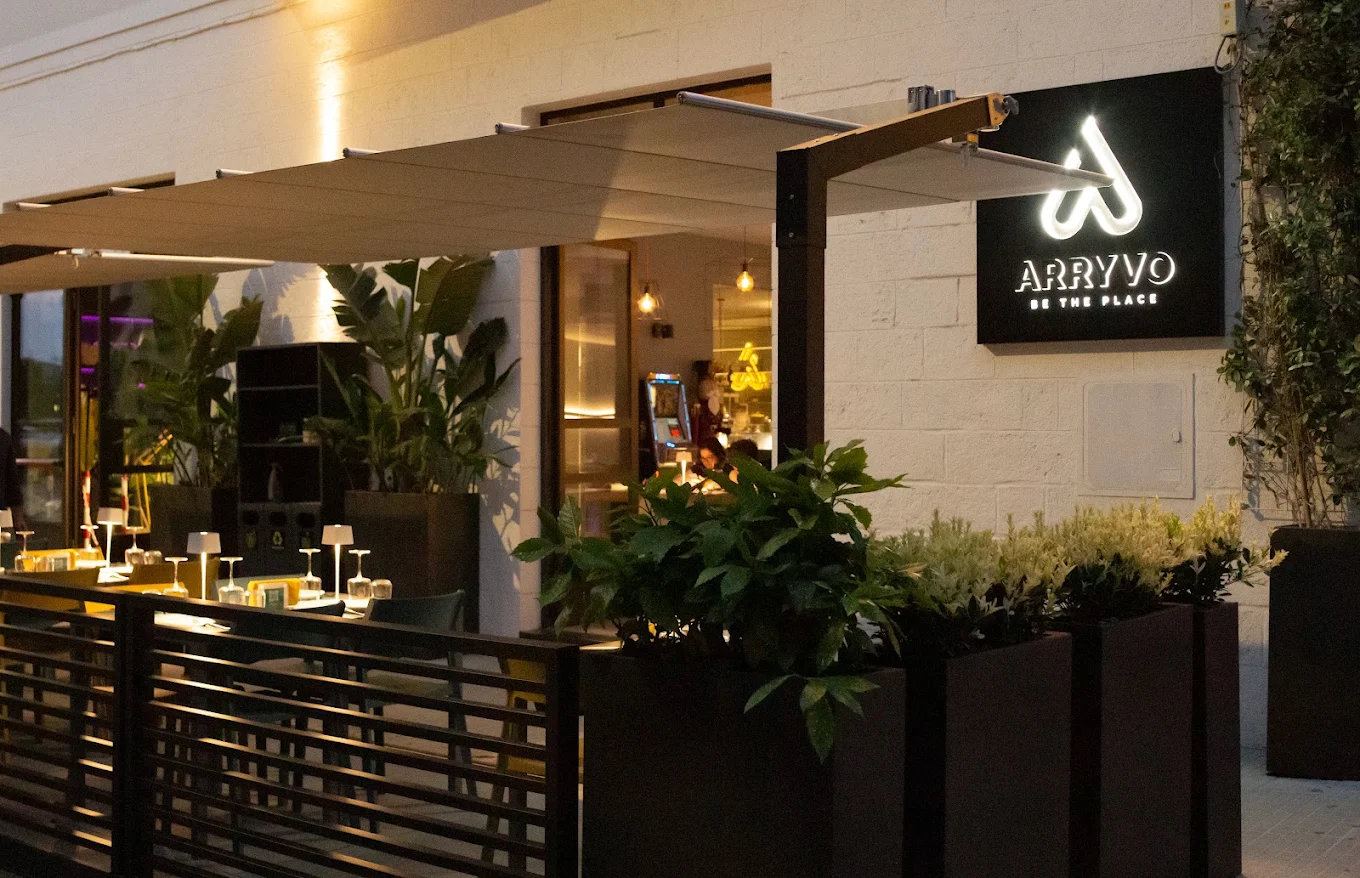 Arryvo Hotel